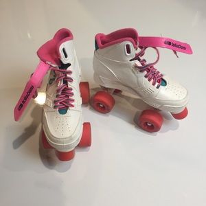 ROLLER DERBY KID SKATES